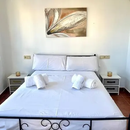 Historic Charm With Terrace And Sea Views Alicante