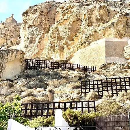 Historic Charm With Terrace And Sea Views * Alicante